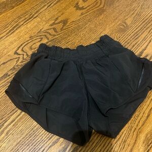Black Lululemon Hotty Hot shorts. LR, size 2, 2.5 inch inseam.